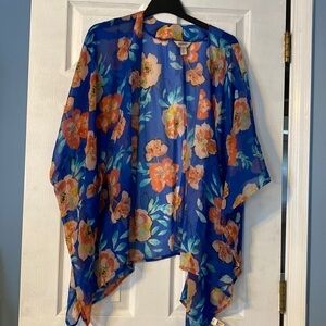 𝅺arizona Jean Co. women’s cardigan/cover up; size M/L